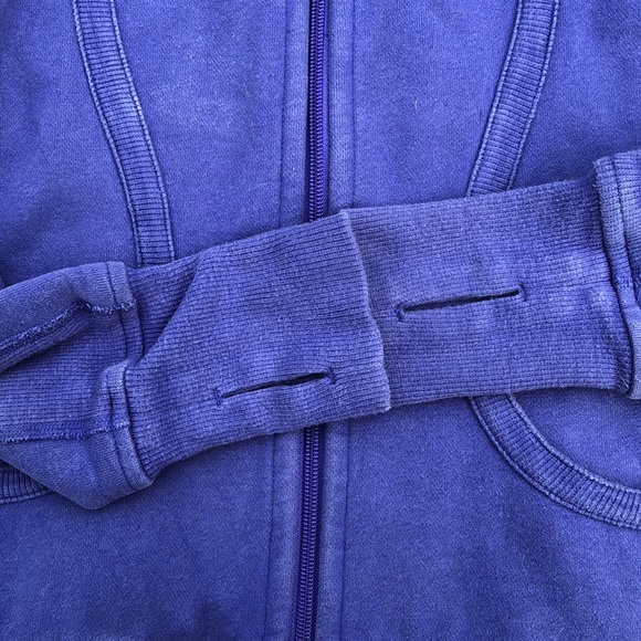 Lululemon Scuba Hoodie - Picture 4 of 8